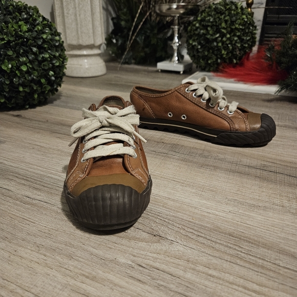 Brown PF Flyers  👟 - Picture 7 of 7